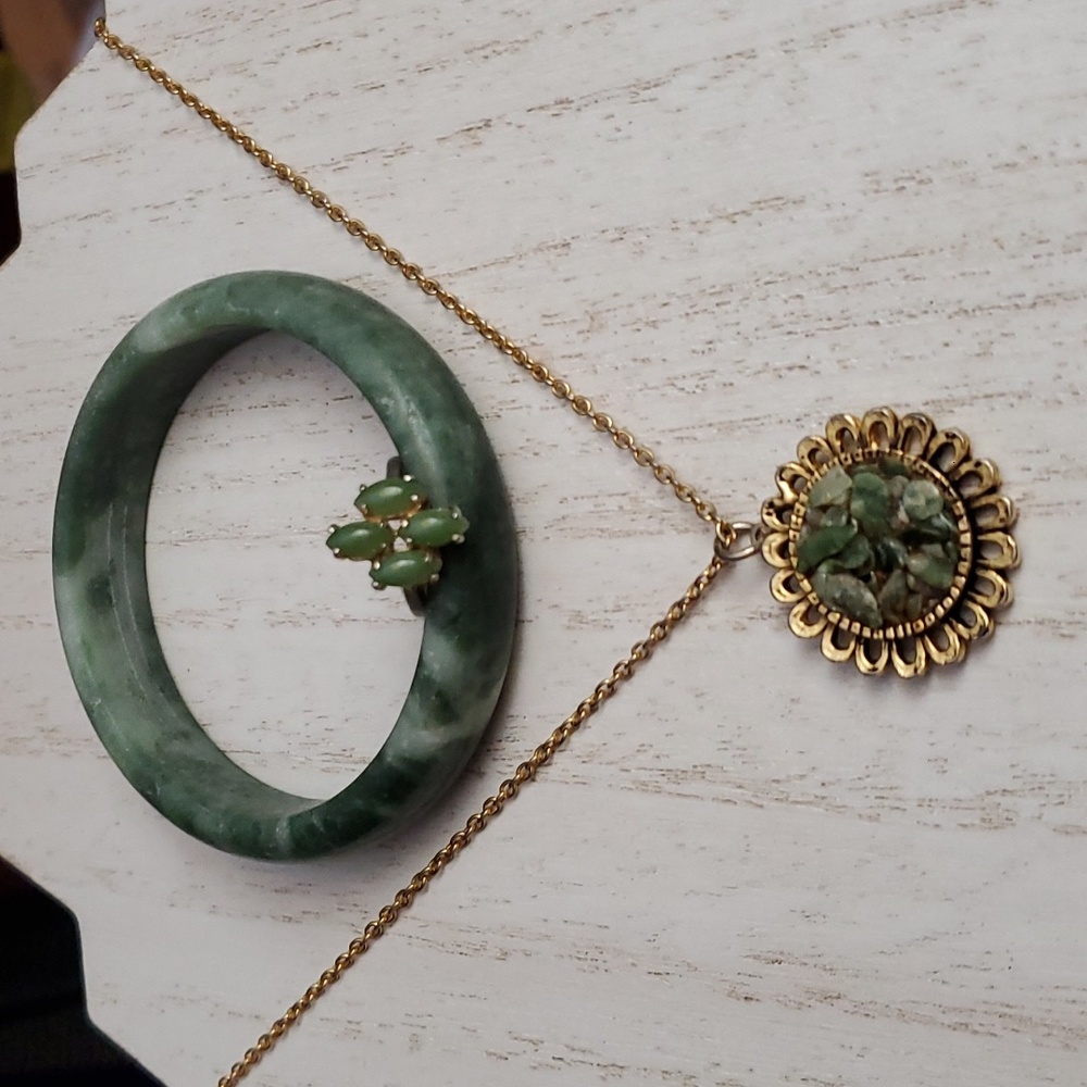 Jade jewelry lot